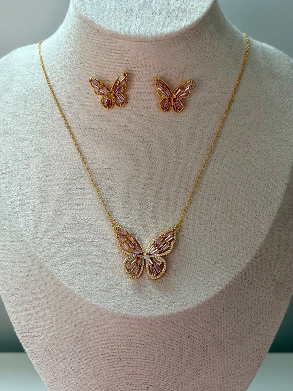 Pink Crystal Butterfly Necklace & Earrings Set – Gold Tone Rhinestone Jewelry